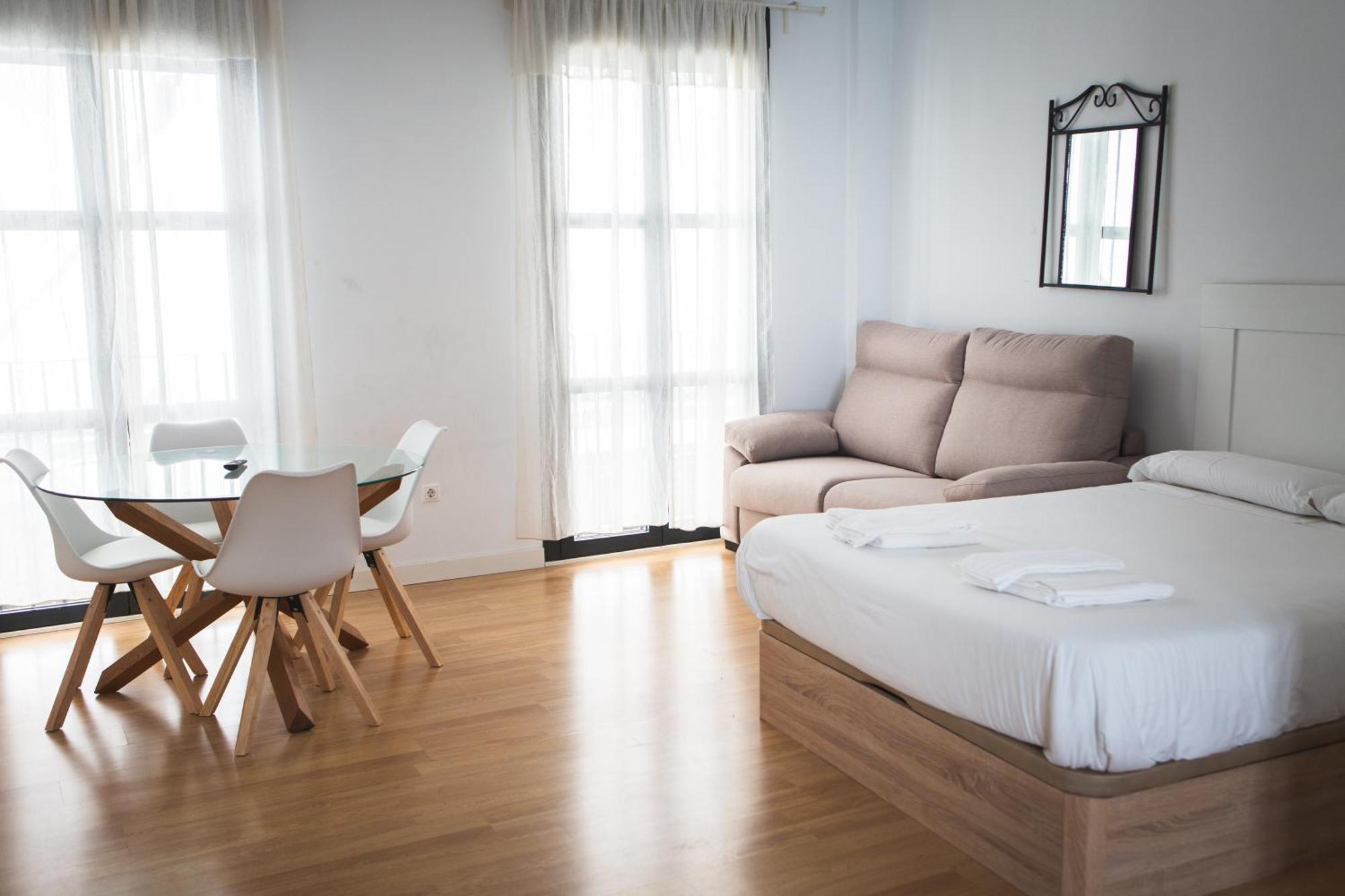 Apartamentos Centro Cordoba By Mira エクステリア 写真